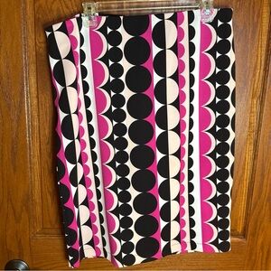 Vince Camuto Black and Pink Circle Pattern Pencil Skirt